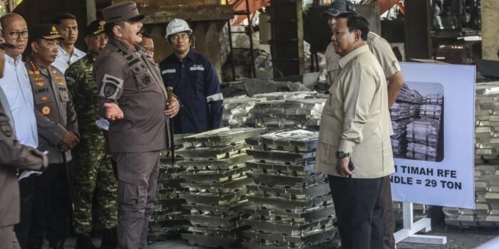 presiden_prabowo_tinjau_smelter_rampasan_kasus_timah_mining_indonesia