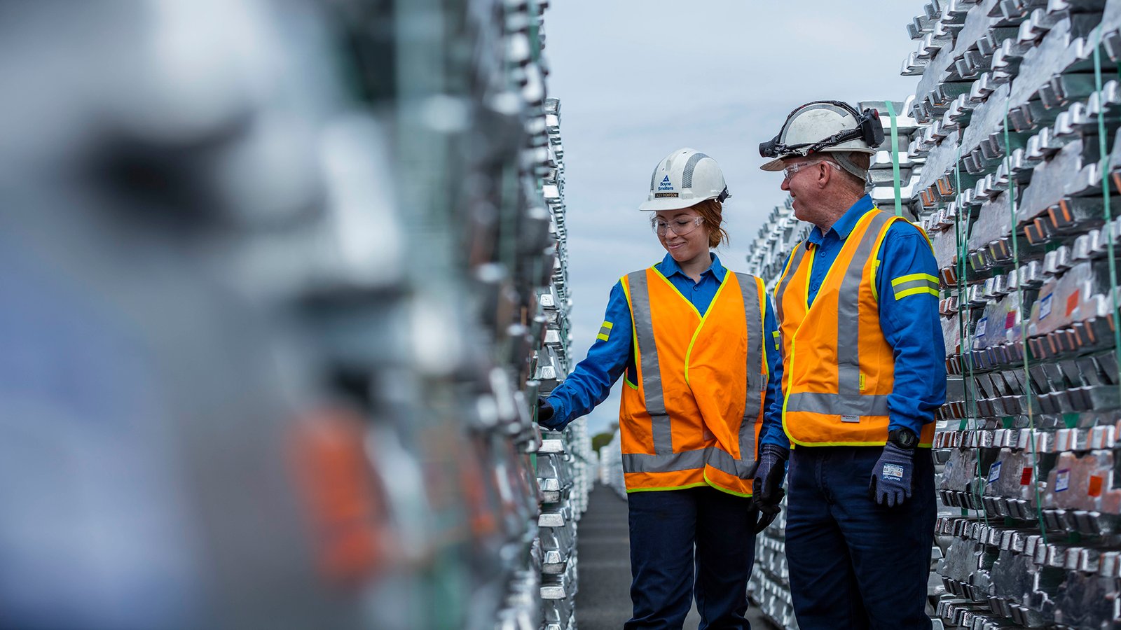Rio Tinto mendapatkan kesepakatan listrik untuk menjaga lampu pabrik peleburan aluminium Boyne tetap menyala