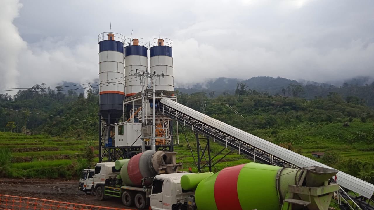 Integrasi Perusahaan Batching Plant Beton dalam Proyek Infrastruktur Penambangan dan Pengolahan Material – Mining Doc